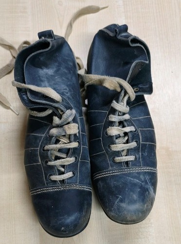 Vintage football boots - vintage,